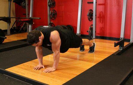 close-grip-pushup_02